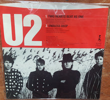 Load image into Gallery viewer, U2 : Two Hearts Beat As One (7", Single)