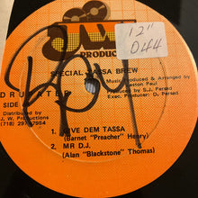 Load image into Gallery viewer, Drupatee Ramgoonai : Special Tassa Brew  (12&quot;)