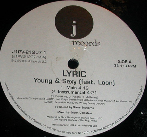 Lyric (4) Feat. Loon : Young & Sexy (12