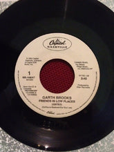 Load image into Gallery viewer, Garth Brooks : Friends In Low Places (7&quot;)