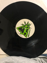 Load image into Gallery viewer, 666 : Bomba! (12&quot;)