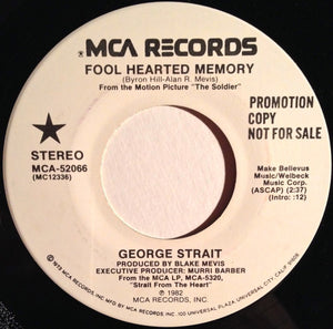 George Strait : Fool Hearted Memory (7", Single, Promo, Pin)