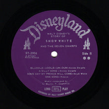 Load image into Gallery viewer, Unknown Artist : Walt Disney's Story Of Snow White And The Seven Dwarfs (LP, Gat)