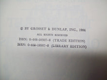 Load image into Gallery viewer, The Hardy Boys - The Secret of the Caves - Vintage Hardback Book