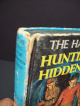 Load image into Gallery viewer, The Hardy Boys - Hunting For Hidden Gold - 1963 - Vintage Hardback - No ISBN