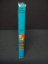Load image into Gallery viewer, The Hardy Boys - The Tower Treasure - Vintage Hardback - White scenic endpapers