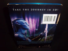 Load image into Gallery viewer, James Cameron&#39;s Avatar - Limited Edition 3D Blu-ray + DVD with Lenticular cover