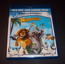 Load image into Gallery viewer, Madagascar - Blu-ray Disc ONLY - Ben Stiller, Chris Rock, David Schwimmer