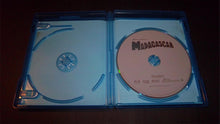 Load image into Gallery viewer, Madagascar - Blu-ray Disc ONLY - Ben Stiller, Chris Rock, David Schwimmer