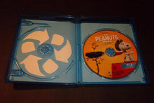 Load image into Gallery viewer, The Peanuts Movie - Collector&#39;s Edition Blu-ray - Noah Schnapp, Bill Melendez