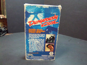 Dangerously Close (1990 VHS) John Stockwell, J. Eddie Peck, Carey Lowell