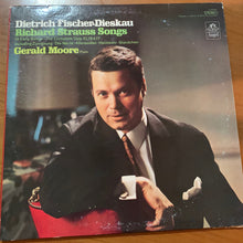 Load image into Gallery viewer, Richard Strauss, Dietrich Fischer-Dieskau, Gerald Moore : Richard Strauss Songs (LP)