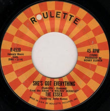 Load image into Gallery viewer, The Essex : Out Of Sight, Out Of Mind / She&#39;s Got Everything (7&quot;, Styrene)