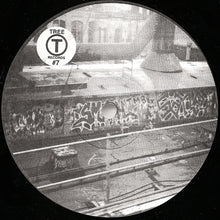 Load image into Gallery viewer, DJ Icey : Pump The Bass (Peace To All The DJs) / It Ain&#39;t Hard To Tell (12&quot;)