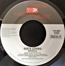 Load image into Gallery viewer, Sizzla : She's Loving (7")