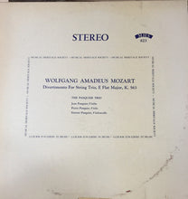 Load image into Gallery viewer, Trio Pasquier - Wolfgang Amadeus Mozart : Divertimento For String Trio, E Flat Major, K. 563 (LP, Album)