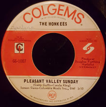 Load image into Gallery viewer, The Monkees : Pleasant Valley Sunday / Words (7", Single)
