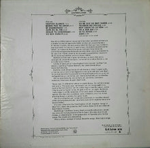 Load image into Gallery viewer, Martinha : Presentando A Martinha (LP)