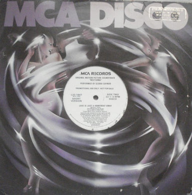 Gloria Gaynor : Love Is Just A Heartbeat Away (12