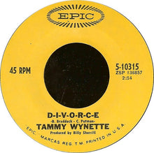 Load image into Gallery viewer, Tammy Wynette : D-I-V-O-R-C-E (7", Single)
