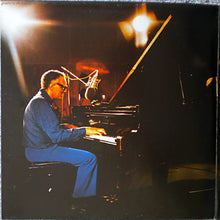 Load image into Gallery viewer, Ray Charles : The Legend Lives... (LP, Comp, Gat)