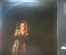 Load image into Gallery viewer, Roberta Flack : Killing Me Softly (LP, Album, Quad)
