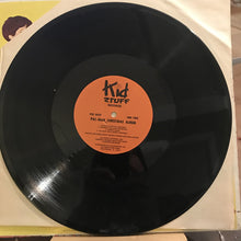 Load image into Gallery viewer, Pac-Man (2) : Pac-Man Christmas Album (LP)