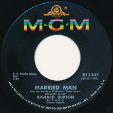 Load image into Gallery viewer, Richard Burton (2) : Married Man / Finding Words For Spring (7", Single)