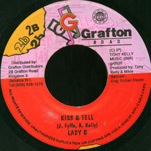 Load image into Gallery viewer, Lady G : Kiss &amp; Tell (7")