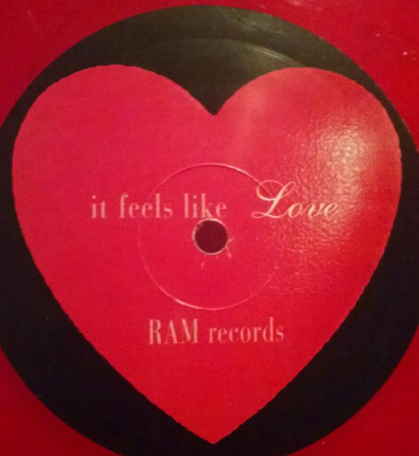 Unknown Artist : It Feels Like Love (12