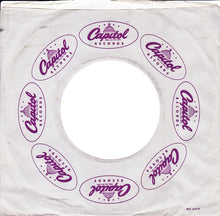 Load image into Gallery viewer, Little River Band : Cool Change / Middle Man (7", Win)