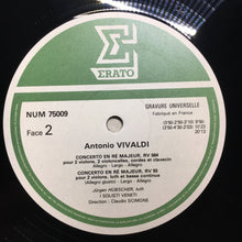 Load image into Gallery viewer, Antonio Vivaldi - I Solisti Veneti, Claudio Scimone : 5 Concertos Pour 2 Trompettes ~ 2 Cors ~ Luth ~ Basson ~ 2 Violons &amp; 2 Violoncelles (LP)