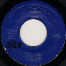 Load image into Gallery viewer, Lesley Gore : It's My Party / She's A Fool (7", Single, RE)