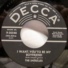 Load image into Gallery viewer, The Shirelles : I Met Him On A Sunday (Ronde-Ronde) (7", Single)