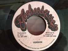 Load image into Gallery viewer, Carl Dawkins : Baby I Love You (7")