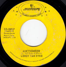 Load image into Gallery viewer, Leroy Van Dyke : Auctioneer / Walk On By (7", Single)