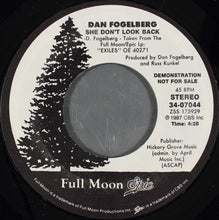 Load image into Gallery viewer, Dan Fogelberg : She Don't Look Back (7", Promo)