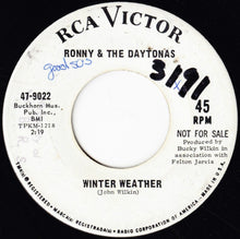 Load image into Gallery viewer, Ronny &amp; The Daytonas : Young / Winter Weather (7", Promo)