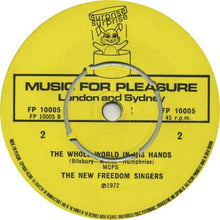 Load image into Gallery viewer, The New Freedom Singers : Oh Happy Day / He's Got The Whole World In His Hands (7")