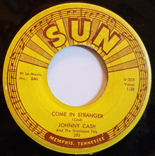Load image into Gallery viewer, Johnny Cash &amp; The Tennessee Two : Guess Things Happen That Way (7", Single, Mono)