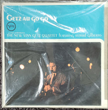 Load image into Gallery viewer, The New Stan Getz Quartet Featuring Astrud Gilberto : Getz Au Go Go (7&quot;, Jukebox)