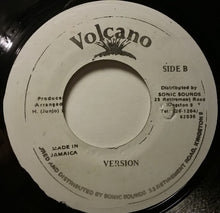 Load image into Gallery viewer, Cocoa Tea : Lost My Sonia (7", MP, RE)