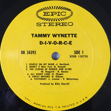 Load image into Gallery viewer, Tammy Wynette : D-I-V-O-R-C-E (LP, Album, Ter)