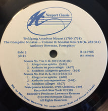 Load image into Gallery viewer, Wolfgang Amadeus Mozart / Anthony Newman : 4 Fortepiano Sonatas, Klaviersonaten KV 309 - 311, 330, The Complete Sonatas, Volume 2 (LP, Album)