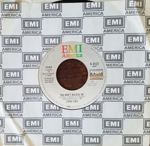 Load image into Gallery viewer, Stray Cats : Stray Cat Strut (7", Single, Win)