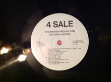 Load image into Gallery viewer, Swingin' Medallions : Sun Sand And Sea (LP)
