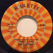 Load image into Gallery viewer, The Cleftones / The Echoes (5) : Heart &amp; Soul / Ding-Dong (7", RE)