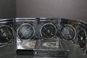 Game of Thrones: The Complete First Season (Blu-ray Disc, 2012, 5-Disc Set)