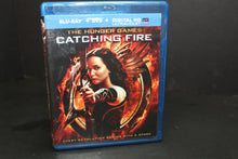 Load image into Gallery viewer, The Hunger Games: Catching Fire  Blu-ray + DVD  Jennifer Lawrence